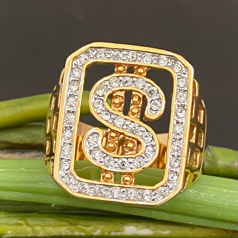 Unsigned CZ Stone Dollar $-Sign Hip Hop Gold-tone Men’s Fashion Ring Size 12